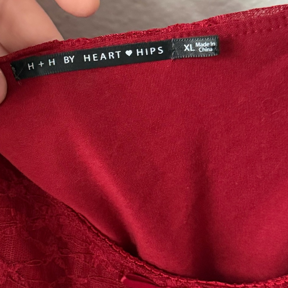 Women’s XL Red Lace Handkerchief Hem Padded Top Romantic Whimsigoth Y2K - Picture 3 of 4